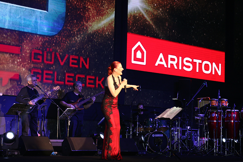 Ariston Gecesi